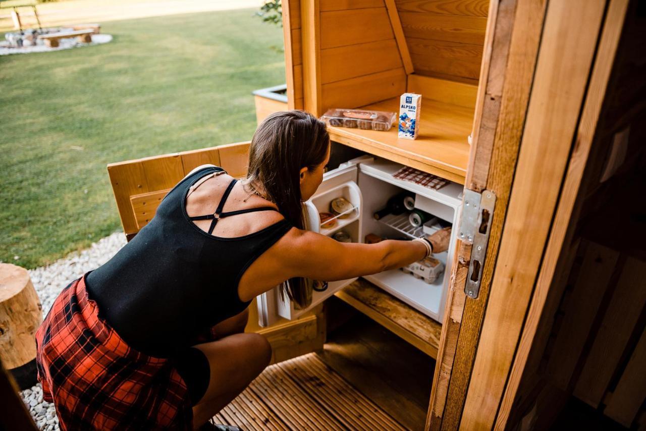 Glamping Forest Edge 卡姆尼克 外观 照片